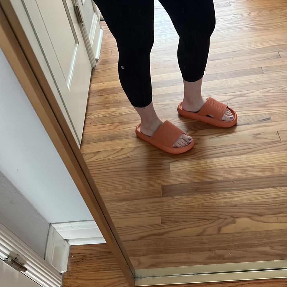 Burnt orange Cloud slides womens 9.5 40-41